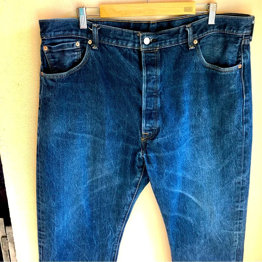Levi's 501 Button Closure Straight Leg Work Jeans. 100% Cotton. Size W44x L30